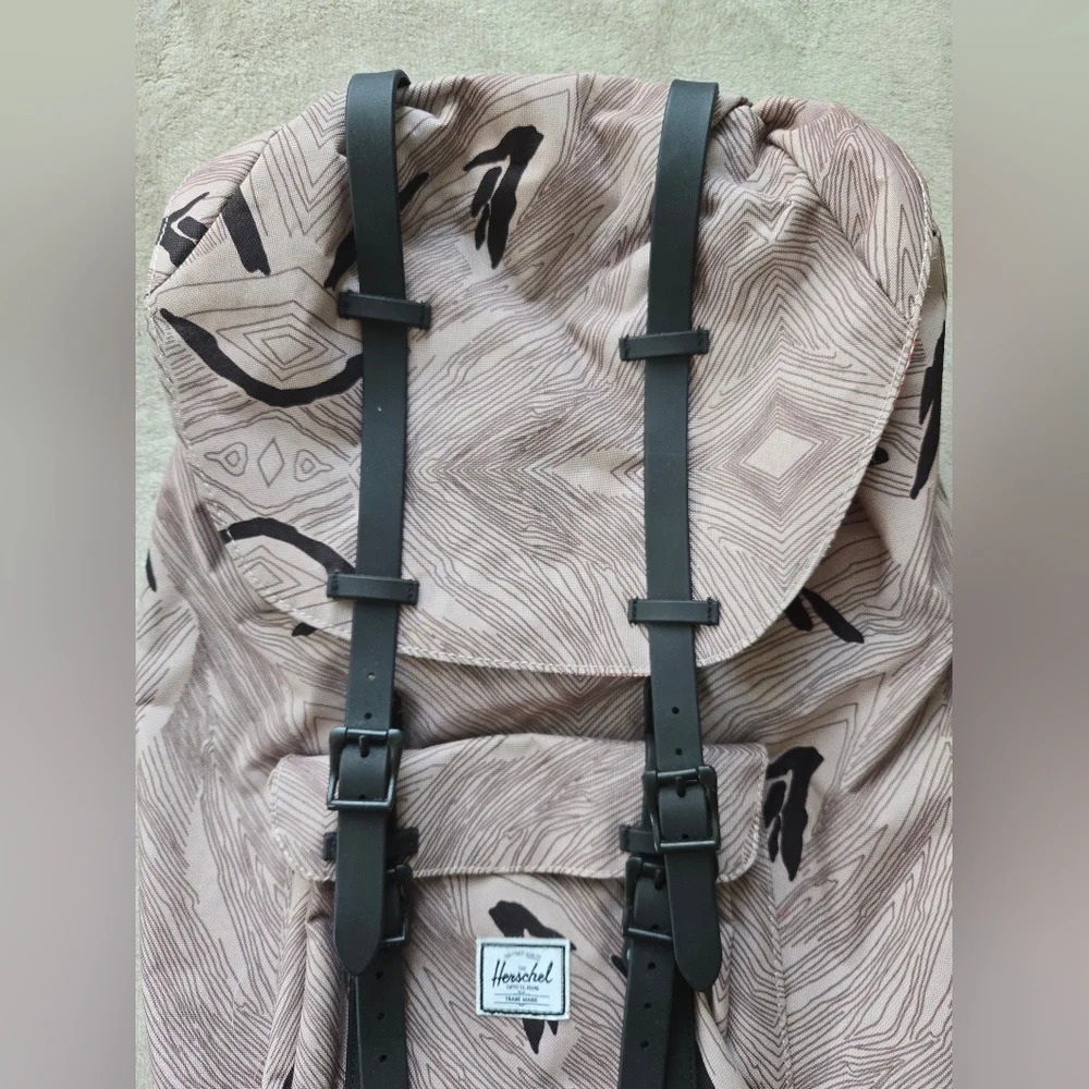 Herschel Supply Co. Tan Geo/Black Rubber Retreat Backpack